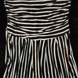 Adorable strapless (L) romper